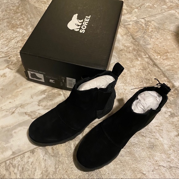 Sorel Shoes Nib Sorel Youth Emelie Chelsea Boot Poshmark